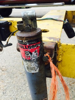 old, worn out jack on equipment trailer